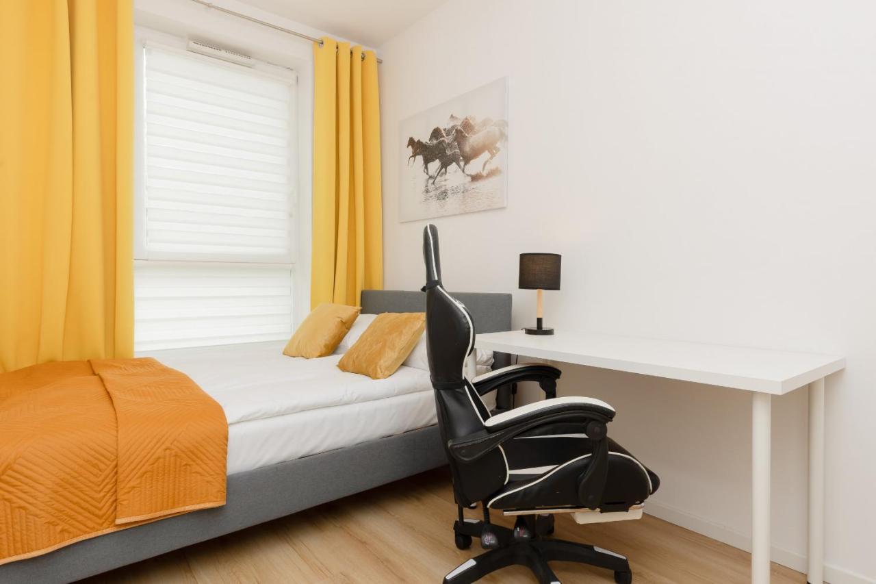 Apartment With Ac Mokotow Business Centre By Renters *