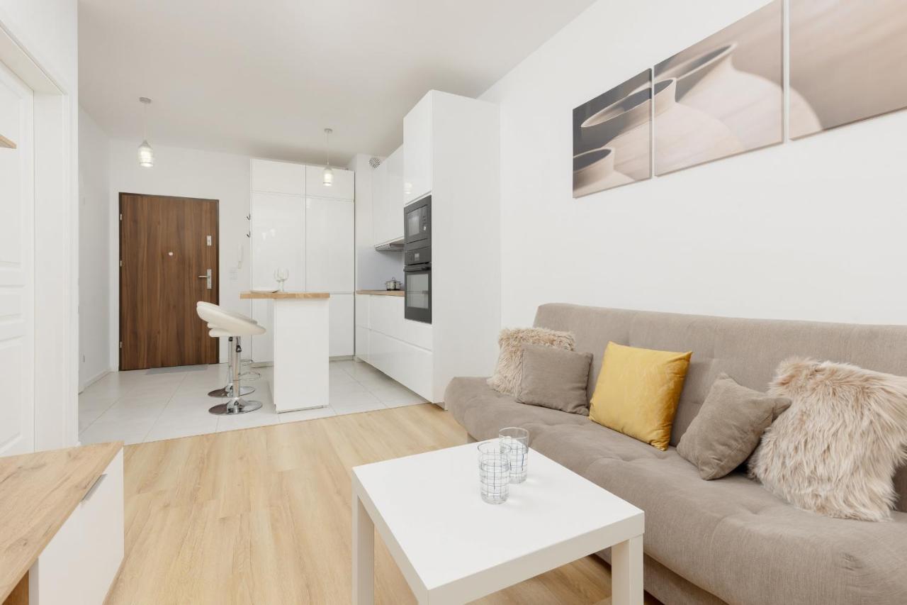 With Ac Mokotow Business Centre By Renters Warsaw