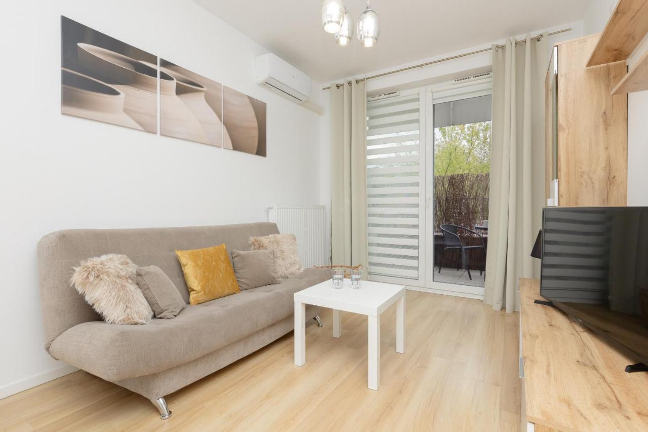 Apartment With Ac Mokotow Business Centre By Renters Warsaw