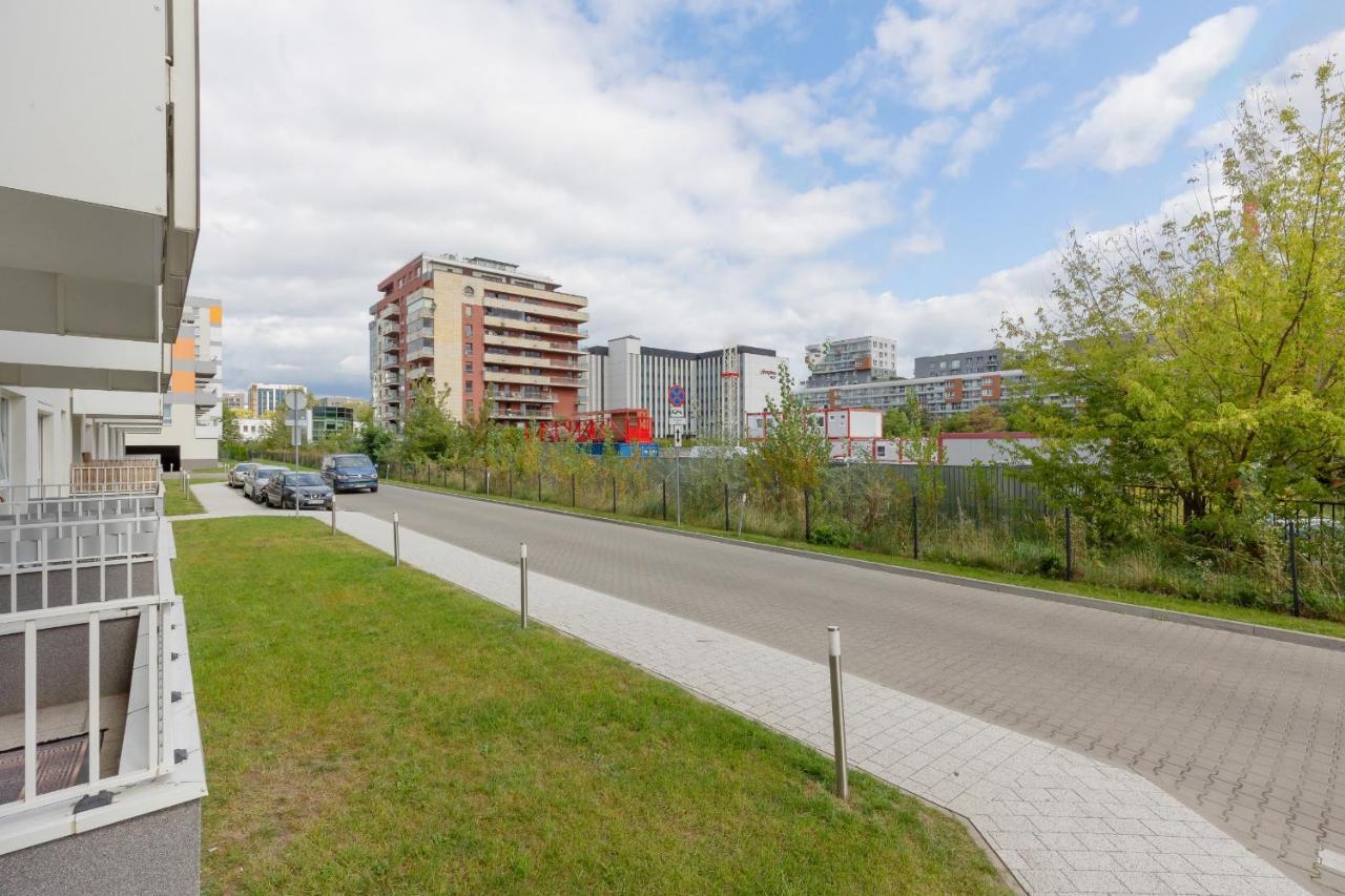 Apartment With Ac Mokotow Business Centre By Renters *